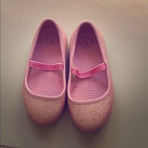 Adorable Mary Jane pink sparkly Natives!